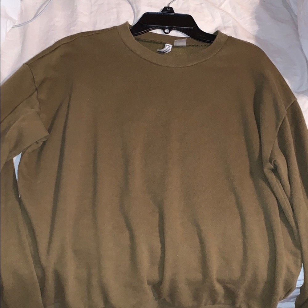 sweatshirt